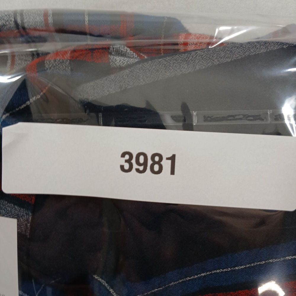 Tommy Hilfiger Shirt Mens Small Deep Indigo Gradient Check Regular-Fit $89 - Picture 8 of 8
